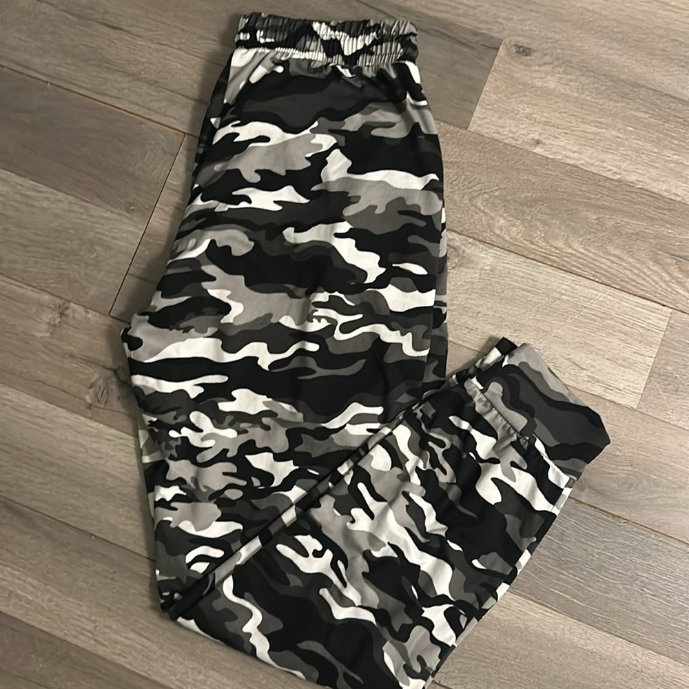 Camo joggers - Picture 3 of 6